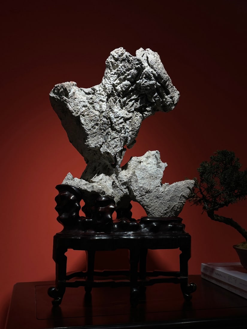 A beautiful English stone clear offering - 3