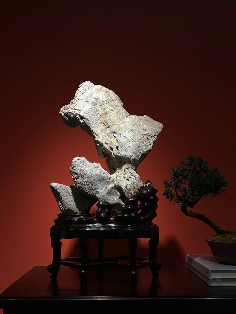 A beautiful English stone clear offering - 5