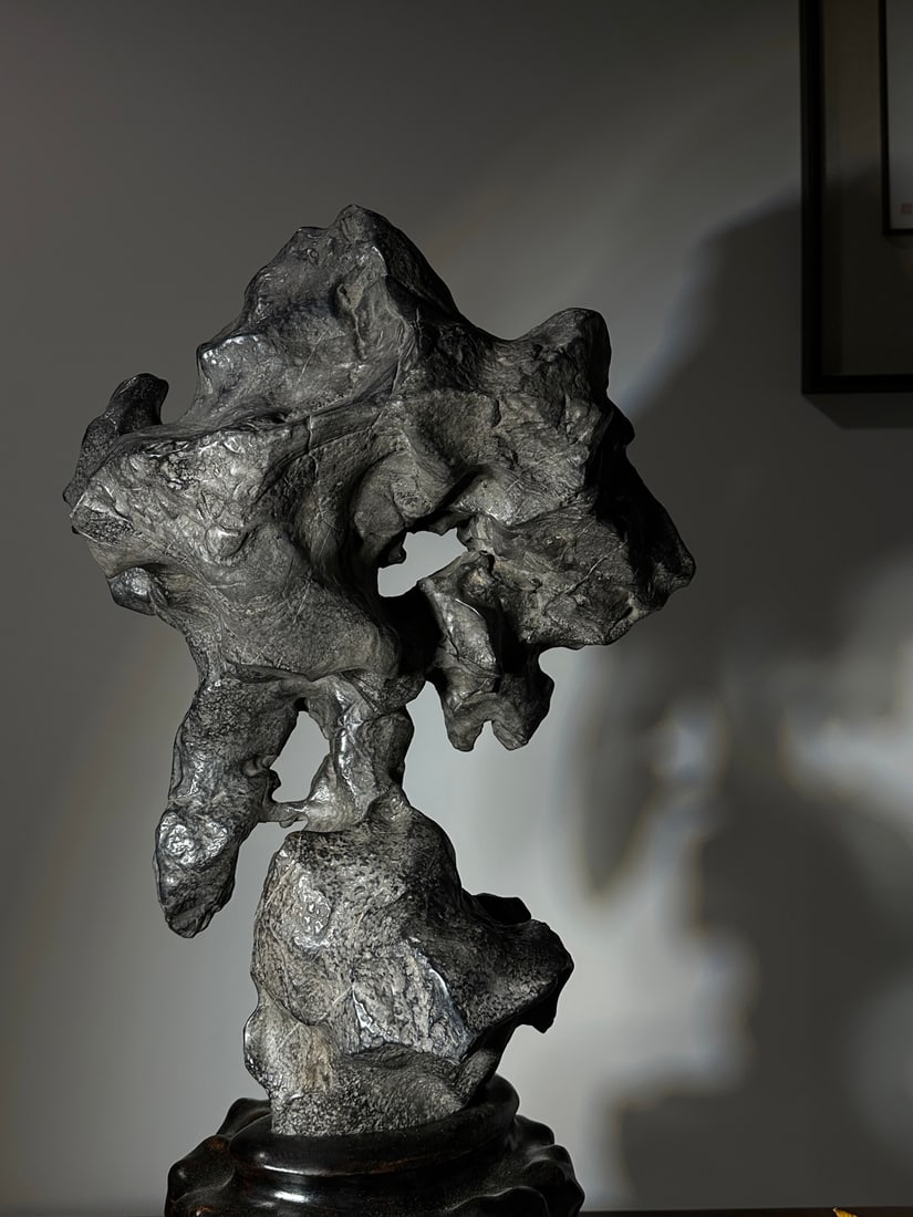 A fine Lingbi stone - 2