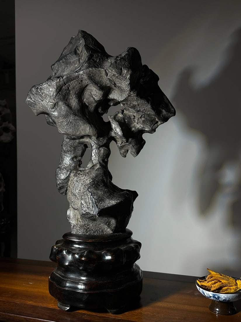 A fine Lingbi stone - 5