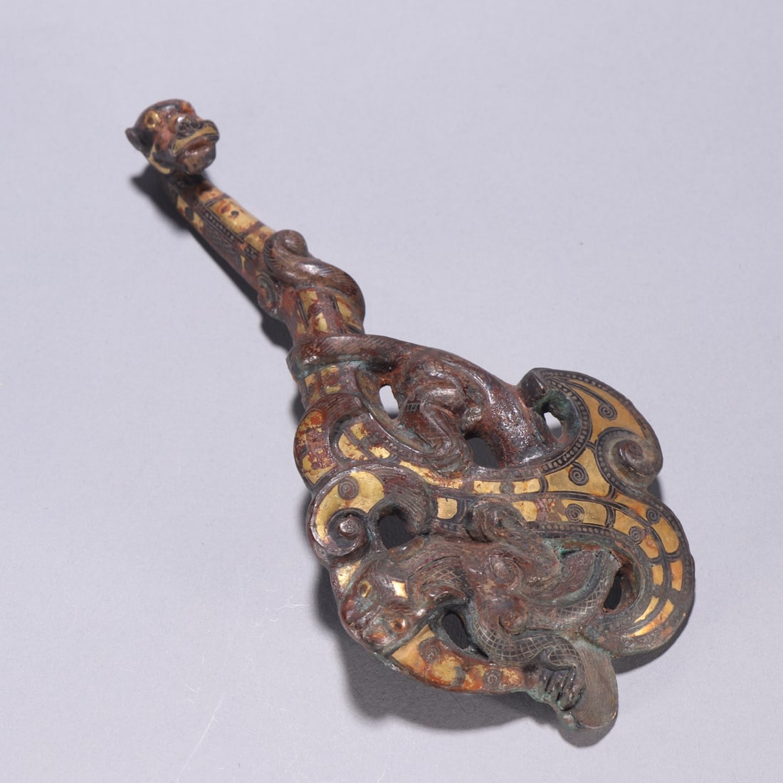A Han Dynasty copper dragon belt hook - 4