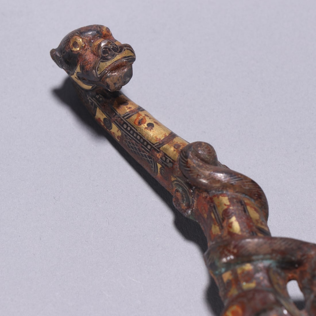 A Han Dynasty copper dragon belt hook - 5