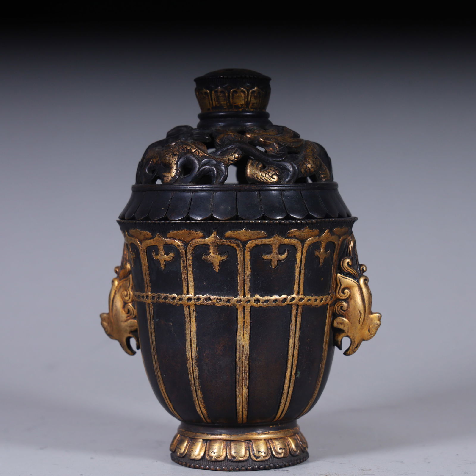 A copper-gilt phoenix ear incense burner from the Qing Dynasty: Qing Dynasty copper gilt phoenix ear incense burner Size:H:14.5cm L: 10.5cm W:8.6cm W:1kg (The Dimensions Of All Batches Are Manually Measured.If You Need More Detailed