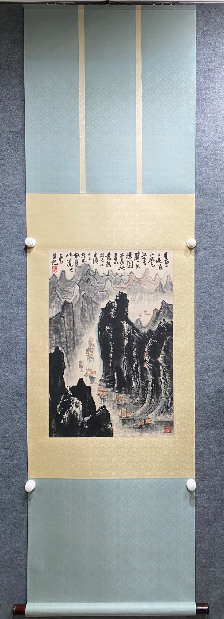 A fine painting by Li Keran: Li Keran's fine paintings Size:PaintingcoreSize:67cmx44cm (The Dimensions Of All Batches Are Manually Measured.If You Need More Detailed Information, Please Contact Our Customer