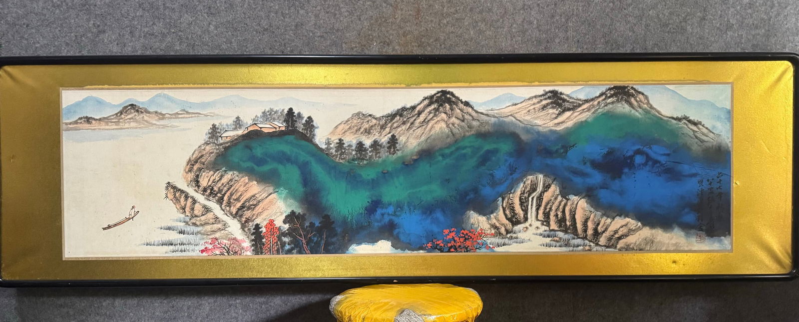 A high-quality paper splashed landscape frame by Zhang Daqian: Zhang Daqian's fine paper splashed landscape frame Size:Painting coreSize:35x139cm OverallSize:48x170cm (The Dimensions Of All Batches Are Manually Measured.If You Need More Detailed Information, Plea