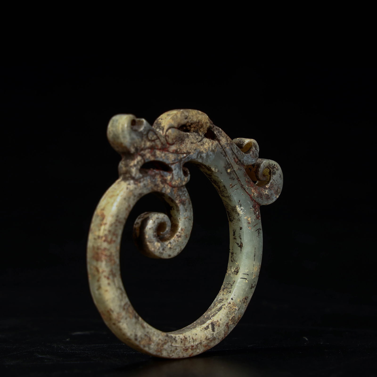 A beautiful jade dragon-shaped pendant - 2