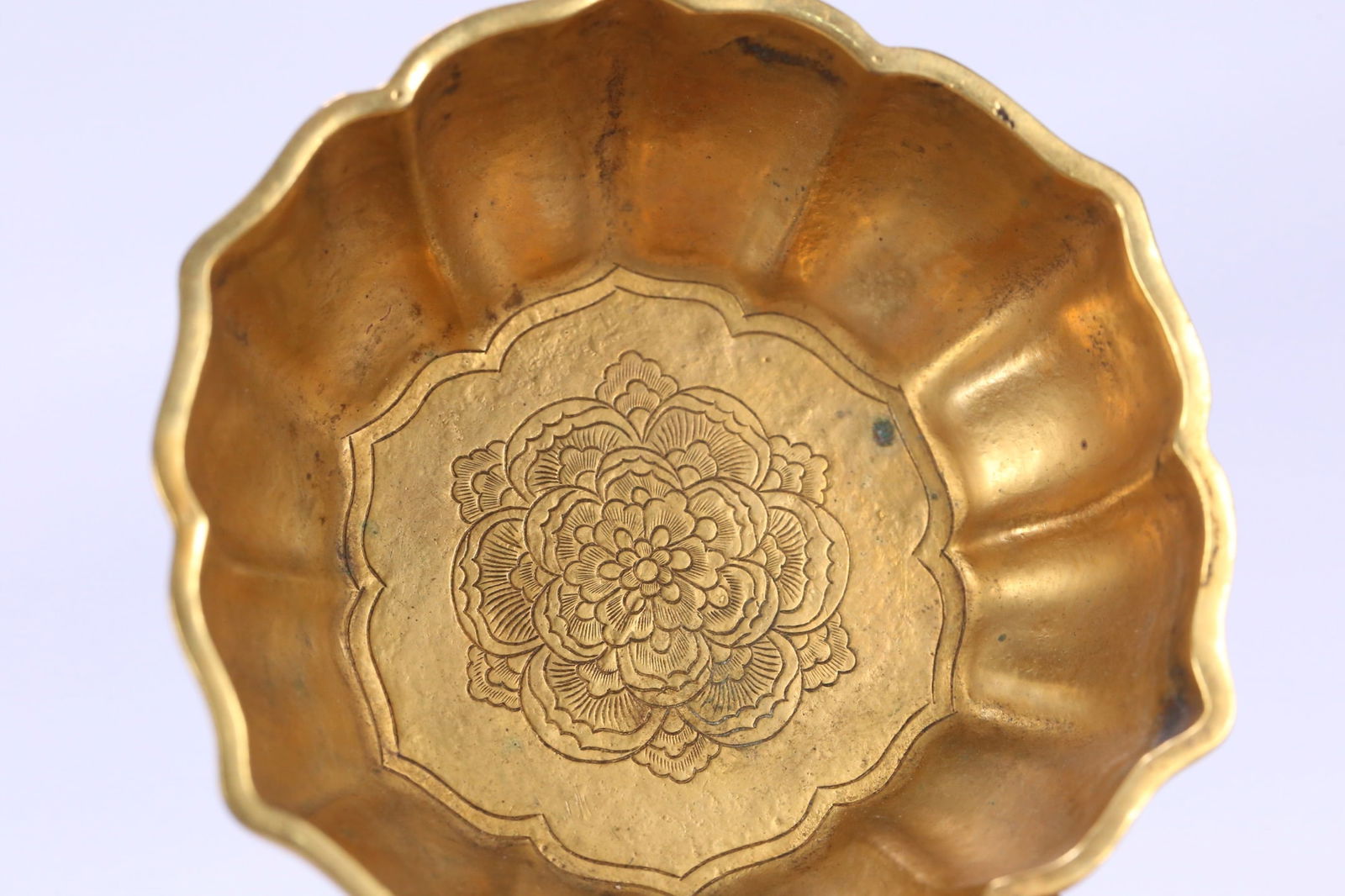 A beautiful copper-gilt dragon ear cup - 5