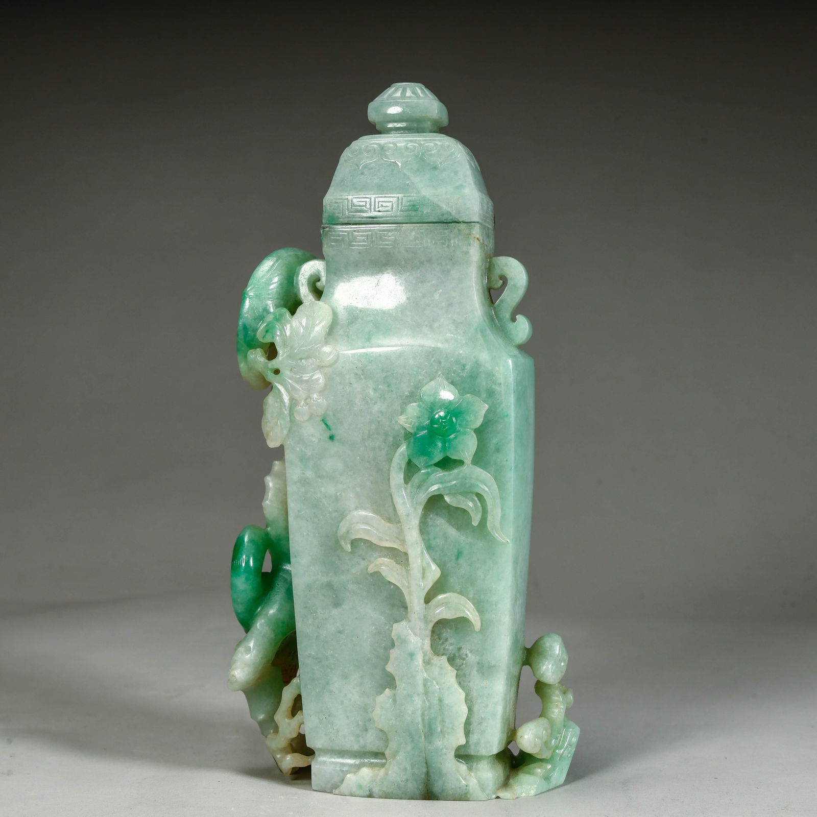 A jade jade bottle from the Qing Dynasty - 4