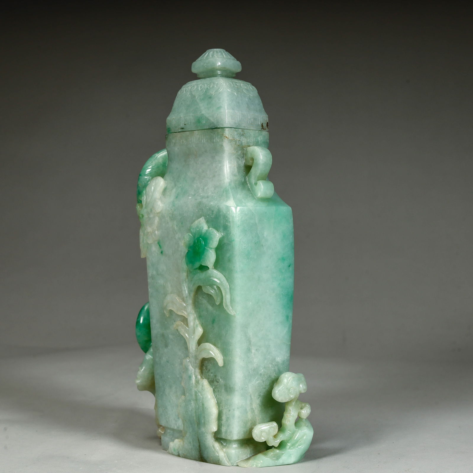 A jade jade bottle from the Qing Dynasty - 5