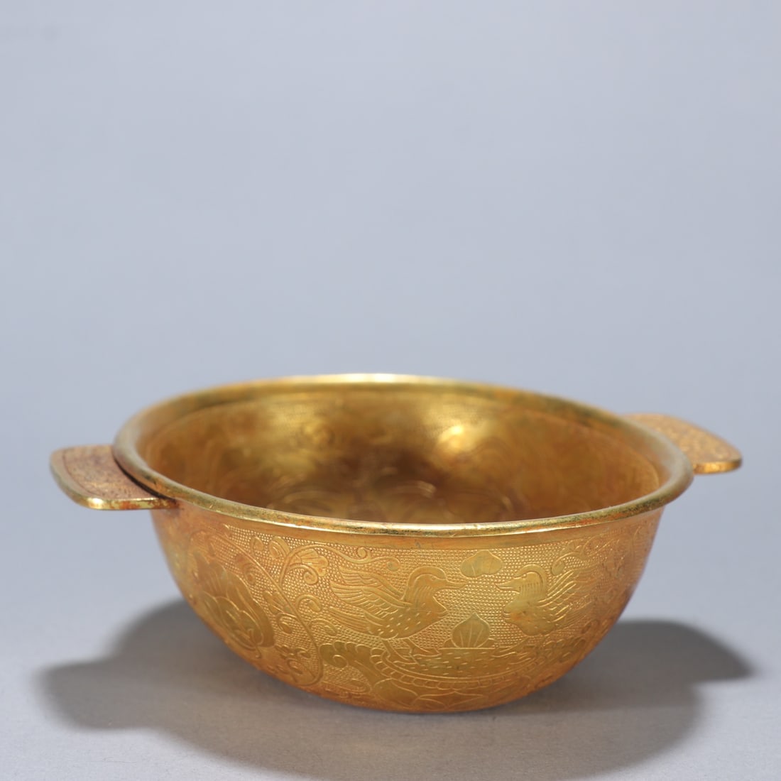 A beautiful copper gilt patterned ear cup - 3