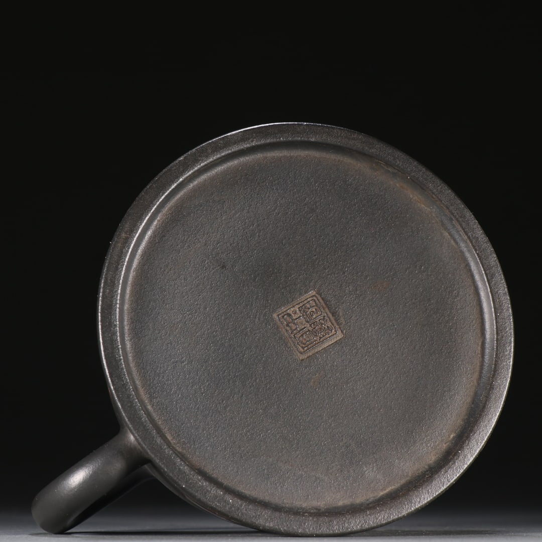 A famous purple sand plum pattern teapot - 9