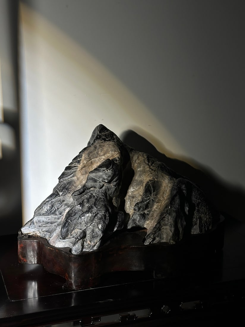 A beautiful Lingbi stone mountain type - 3