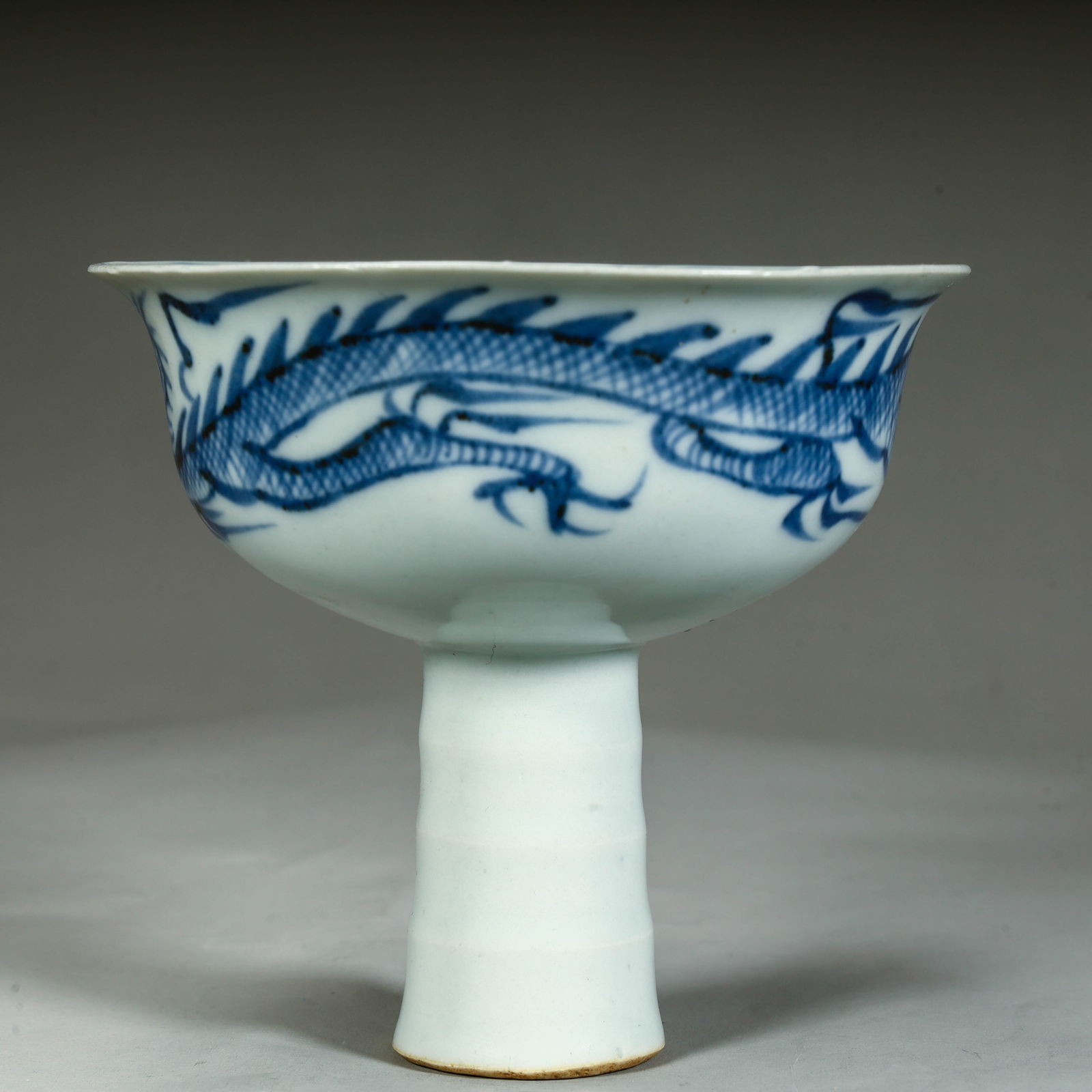 A Qing Dynasty cloud dragon pattern floral goblet - 3