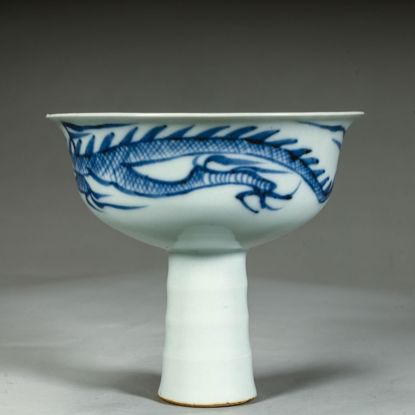 A Qing Dynasty cloud dragon pattern floral goblet - 4