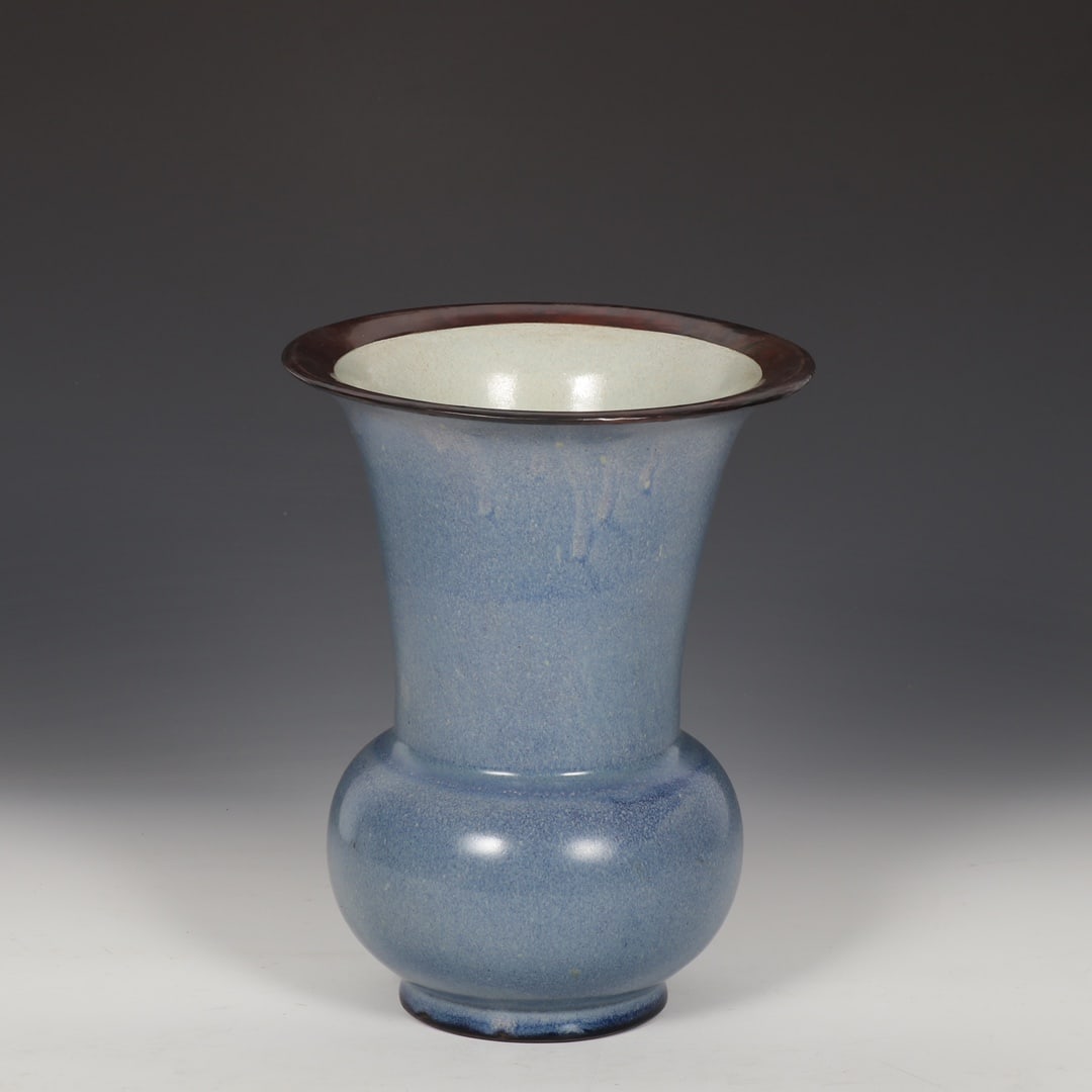 A grape purple glaze silver cup from the Song Dynasty Jun kiln: Song Dynasty Jun kiln grape purple glaze silver mouth flower cup Size:H:25cmCalibre19.5cm (The Dimensions Of All Batches Are Manually Measured.If You Need More Detailed Information,