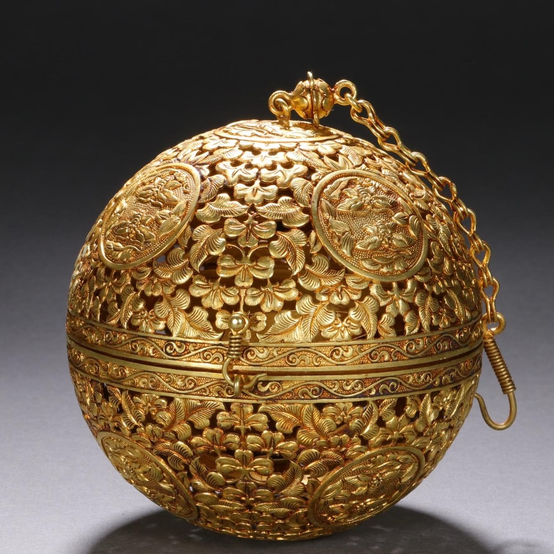 A copper gilt aromatherapy from the Tang Dynasty: Tang Dynasty copper gilt aromatherapy Size: D:11cm (The Dimensions Of All Batches Are Manually Measured.If You Need More Detailed Information, Please Contact Our Customer Service