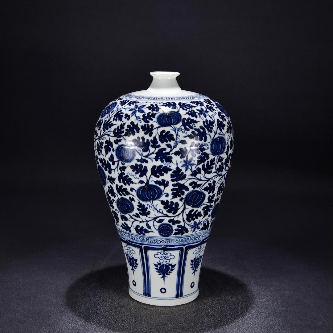 A blue and white melon picture plum bottle from the Yuan Dynasty: Yuan Dynasty blue and white melon picture plum bottle Size:H:42cm W:24cm (The Dimensions Of All Batches Are Manually Measured.If You Need More Detailed Information, Please Contact