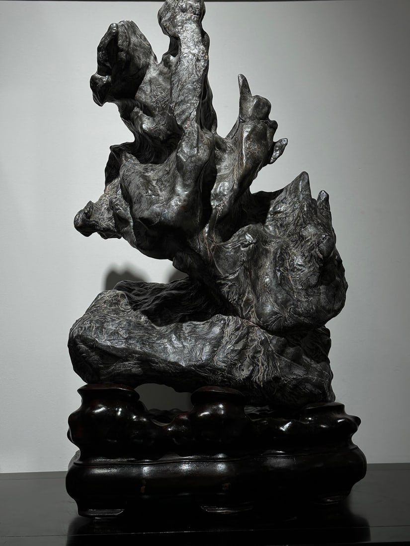 A fine Lingbi stone - 3