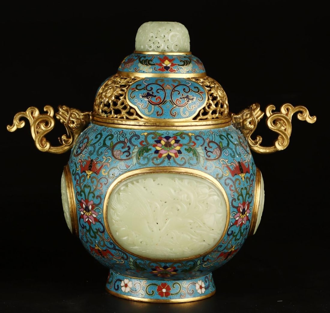 A fine cloisonné jade furnace: Exquisite cloisonné jade furnace Size:L: 29cm W:19cm H:25.8cm W:1.933kg (The Dimensions Of All Batches Are Manually Measured.If You Need More Detailed Information, Please Contact