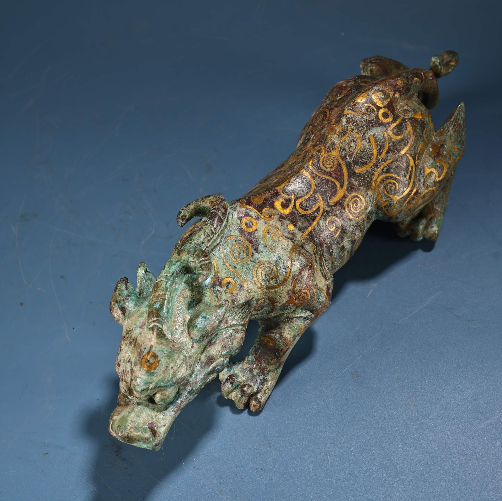 A fine bronze creeper - 11