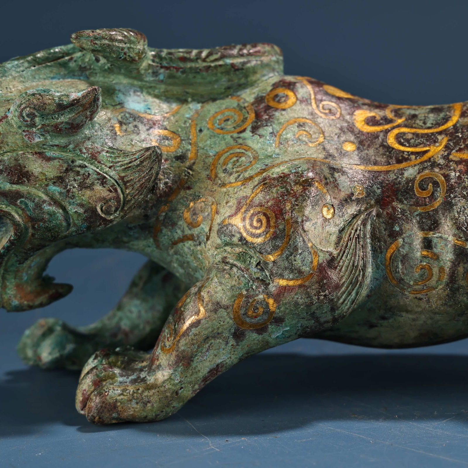 A fine bronze creeper - 4