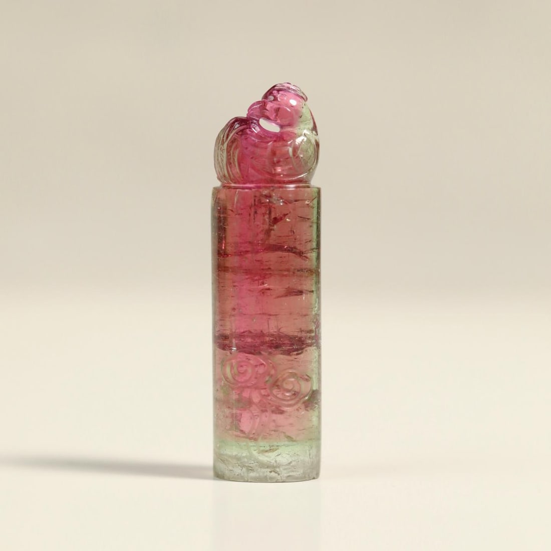 A Qing Dynasty rooster zodiac seal: The rooster zodiac seal of the Qing Dynasty (The Dimensions Of All Batches Are Manually Measured.If You Need More Detailed Information, Please Contact Our Customer Service Before