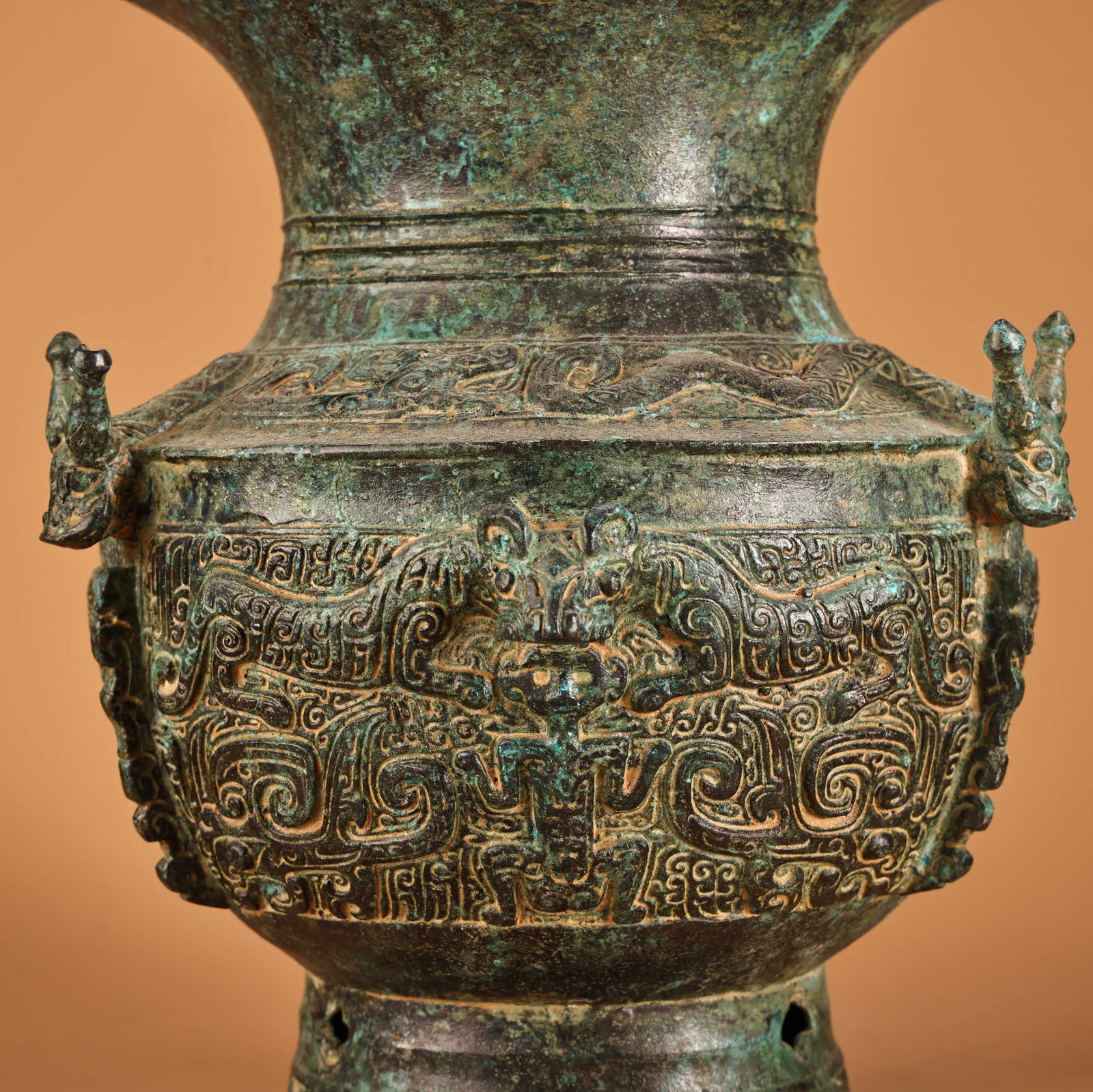 A fine bronze tiger snake print round jar - 4