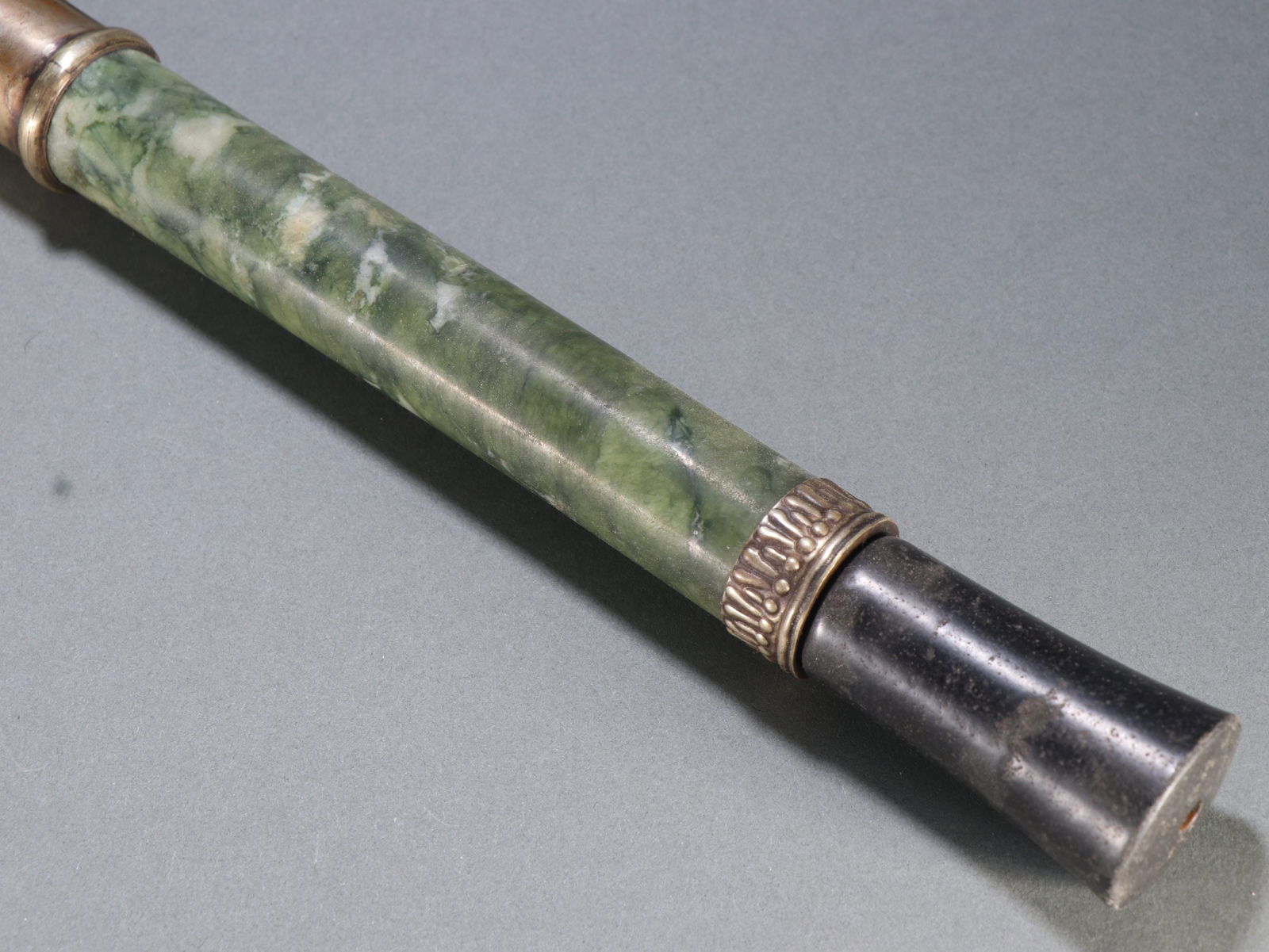 A fine jade-clad copper bong - 3