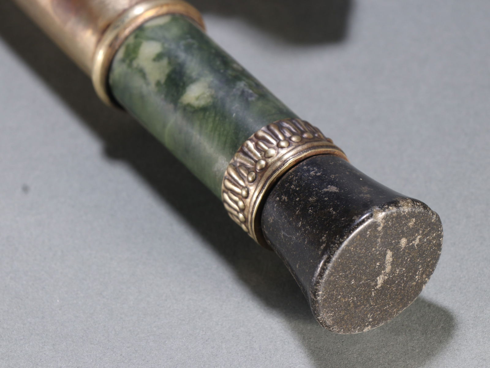 A fine jade-clad copper bong - 9