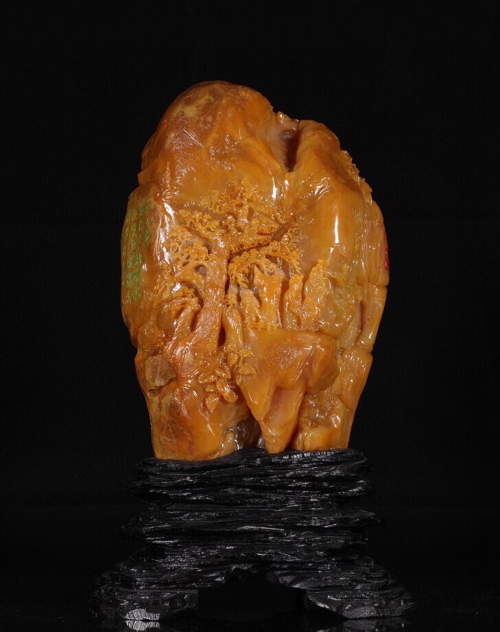 A beautiful Shoushantian Huangshi seed ornament: Exquisite Shoushan field yellowstone seed ornament Size: W:2.839kg12cmx10cmx19cm (The Dimensions Of All Batches Are Manually Measured.If You Need More Detailed Information, Please