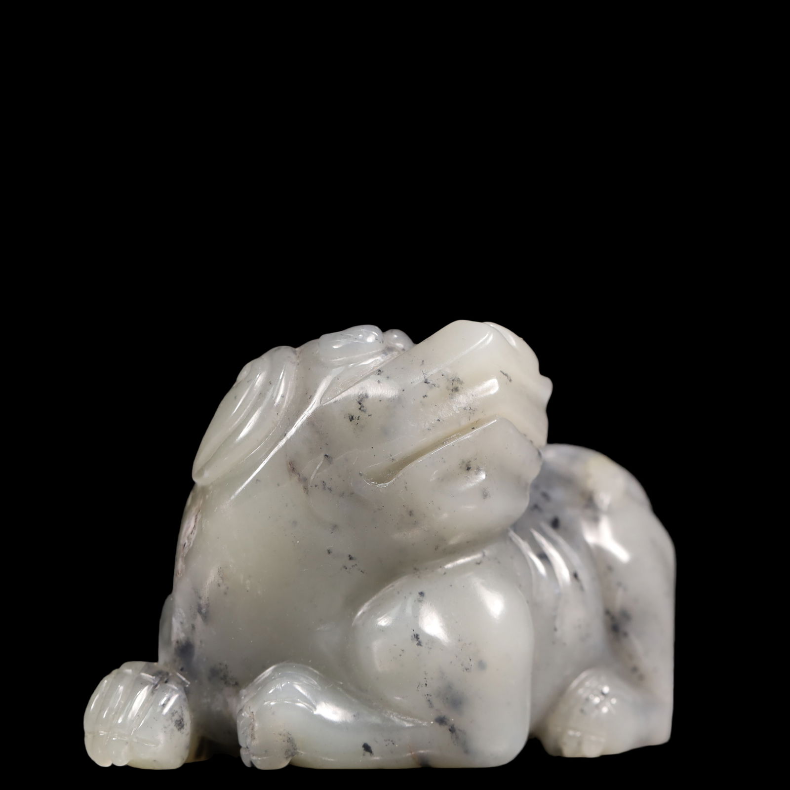 A Exquisite White Jade Lion Ornament - 2