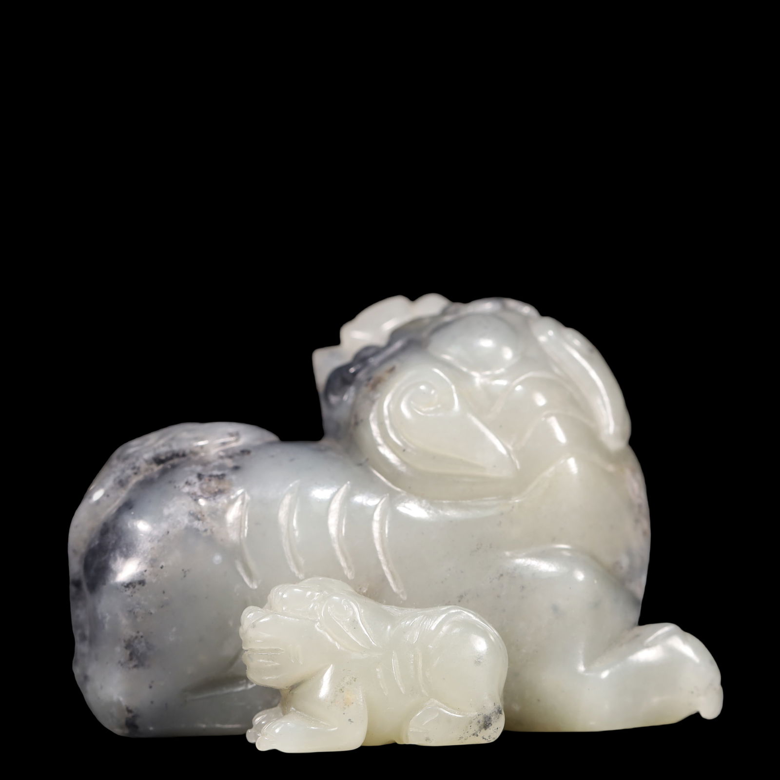 A Exquisite White Jade Lion Ornament - 4