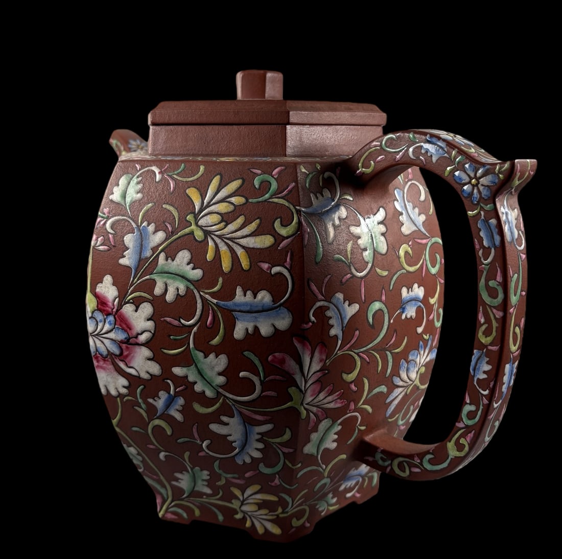 An Exquisite Purple Sands Lotus Pattern Teapot - 2