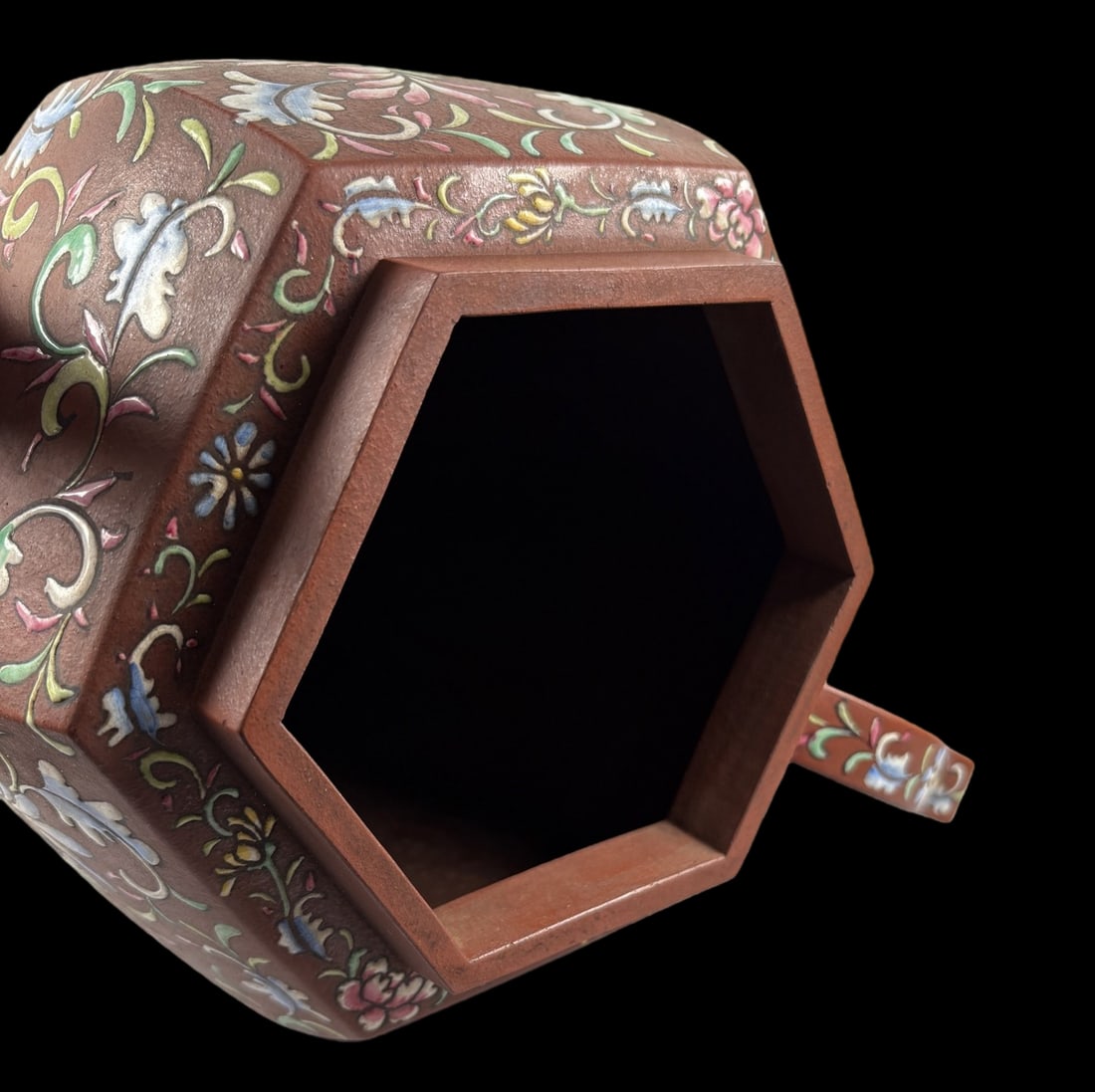 An Exquisite Purple Sands Lotus Pattern Teapot - 7