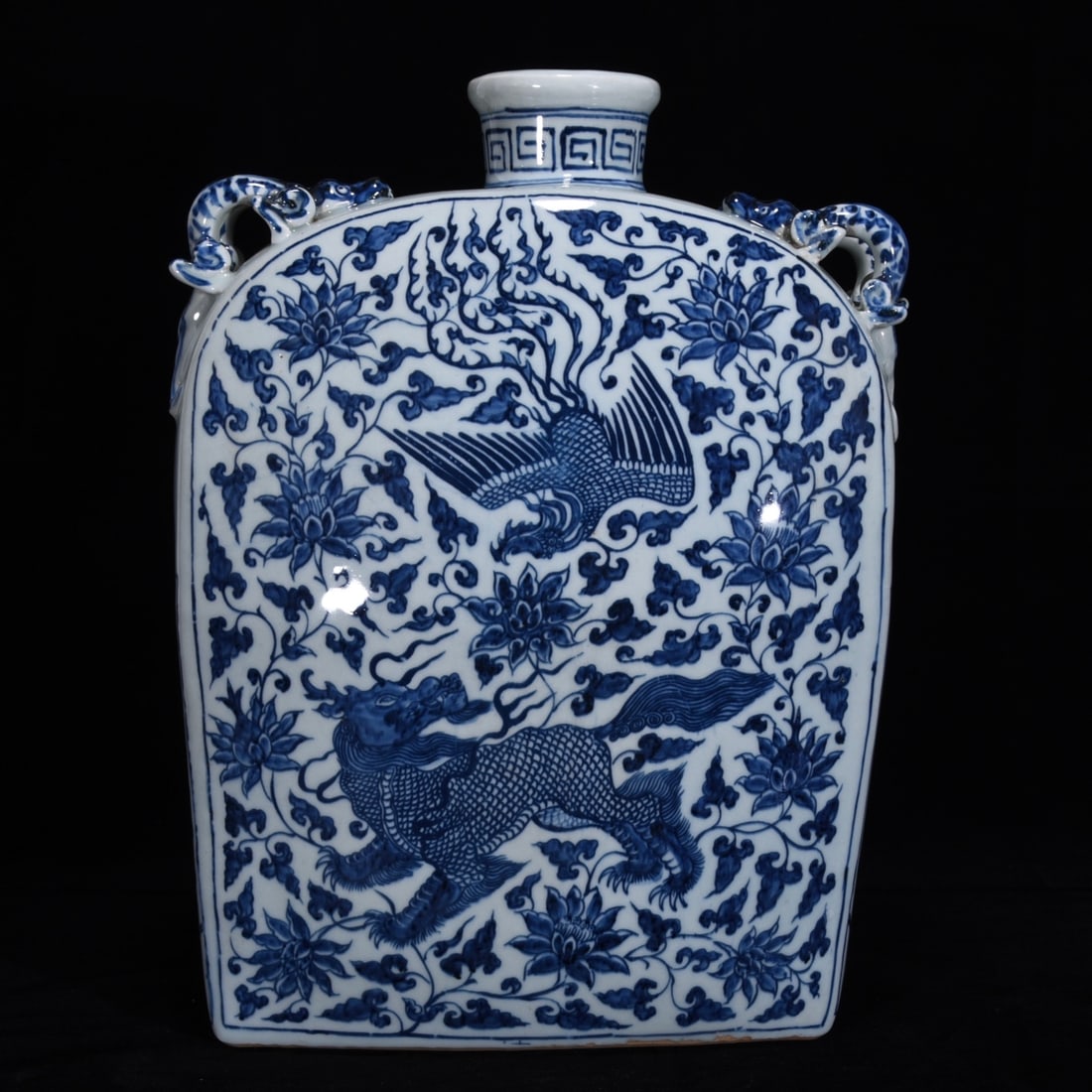 An Exquisite Blue and White Kylin Pattern Phoenix Pattern Lotus Pattern Vase - 3