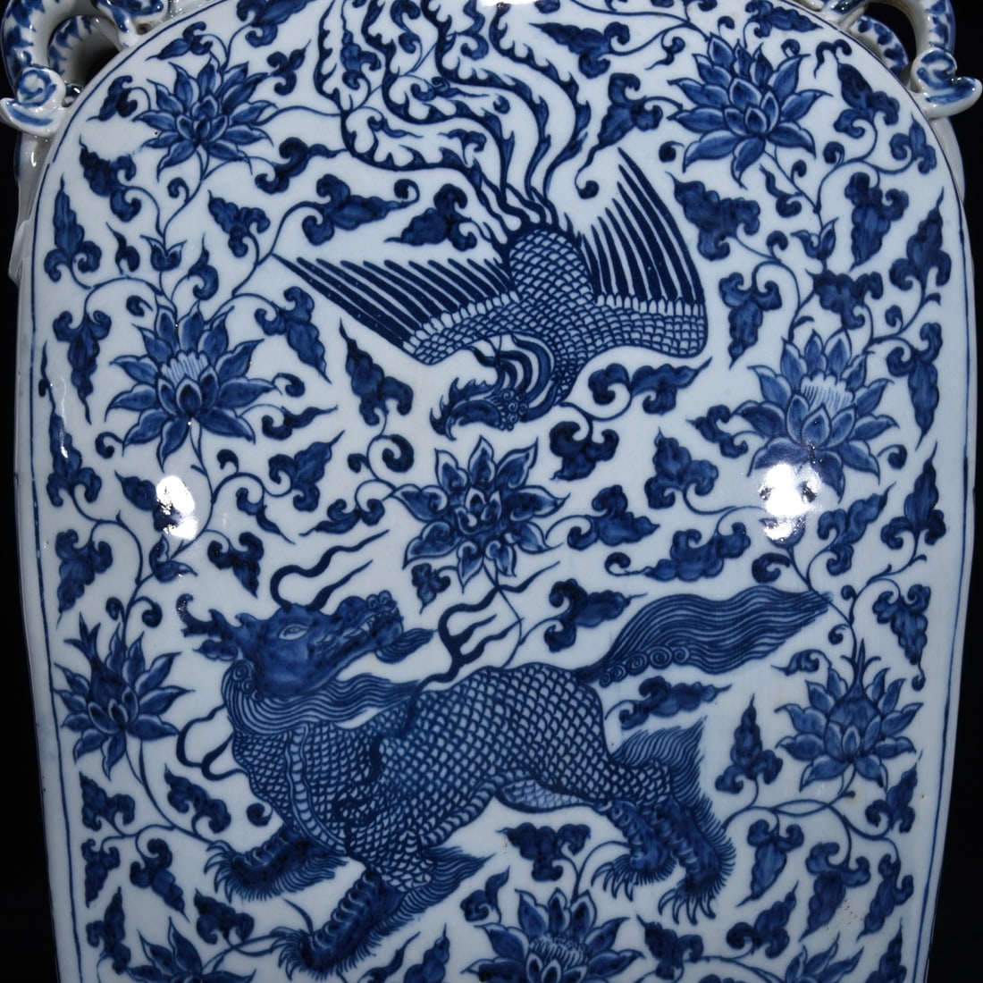 An Exquisite Blue and White Kylin Pattern Phoenix Pattern Lotus Pattern Vase - 7