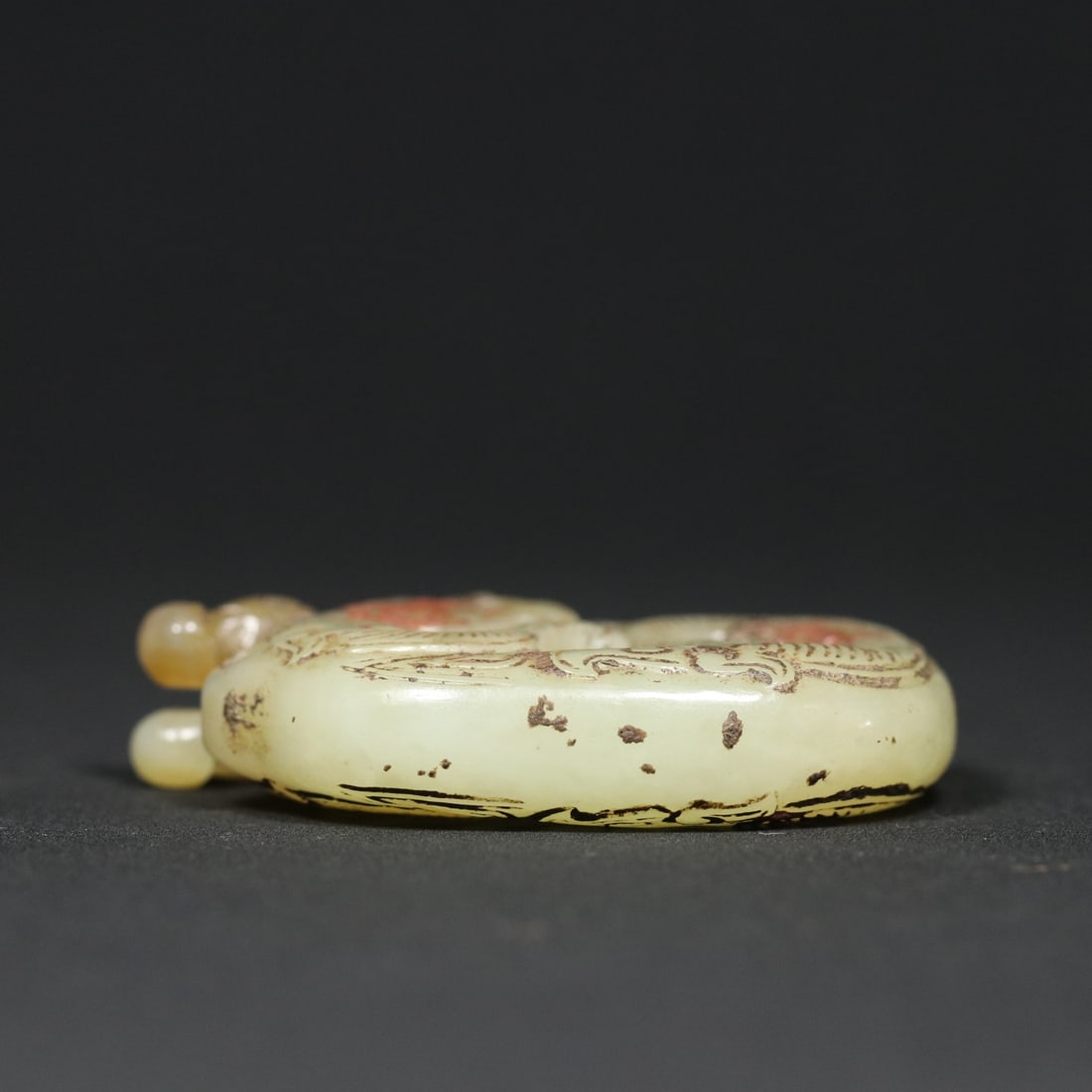 An Exquisite White Jade Dragon Pendant - 3