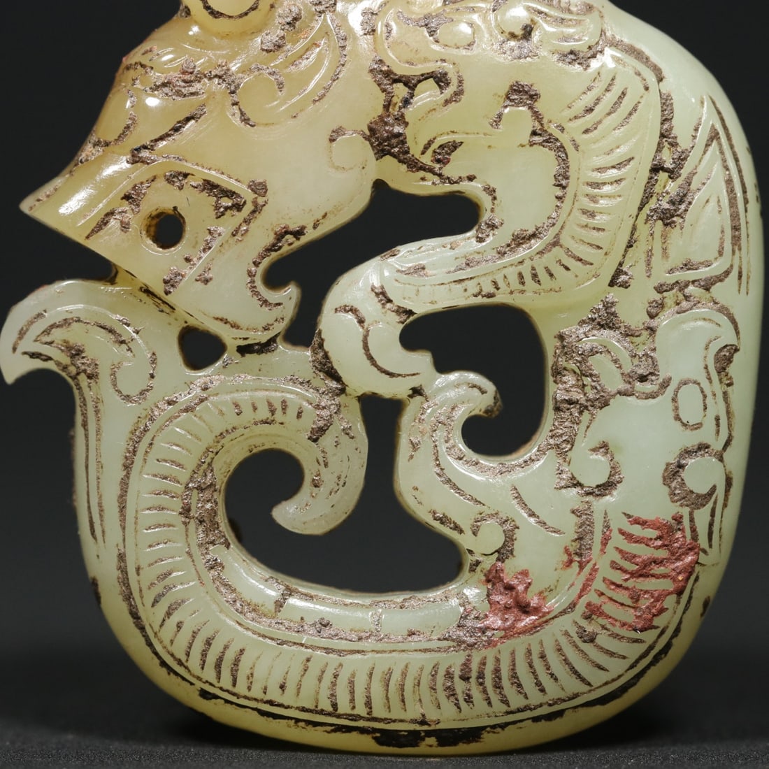 An Exquisite White Jade Dragon Pendant - 6