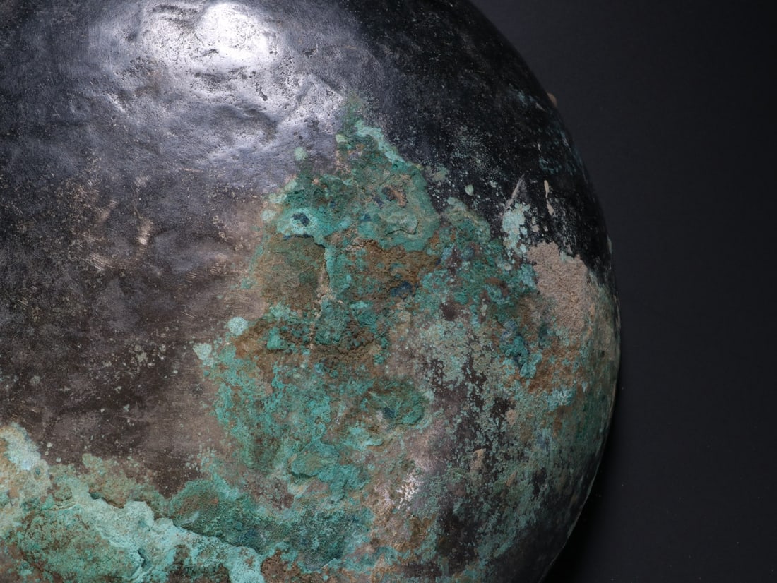 An Exquisite Silver Bowl - 3