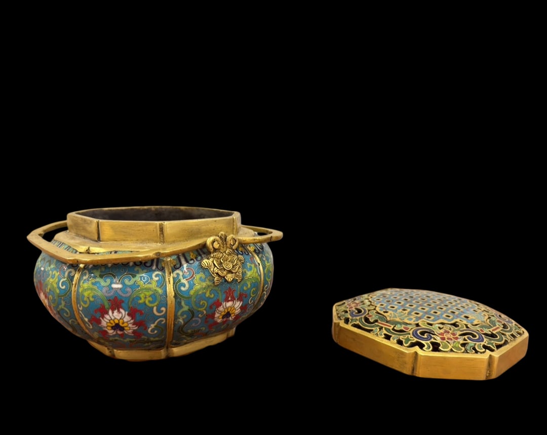An Exquisite Cloisonne Lotus Pattern Censer - 6