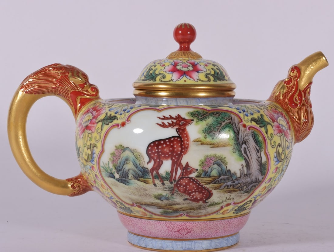 An Exquisite Enamel Lotus Pattern Animal Pattern Teapot - 5