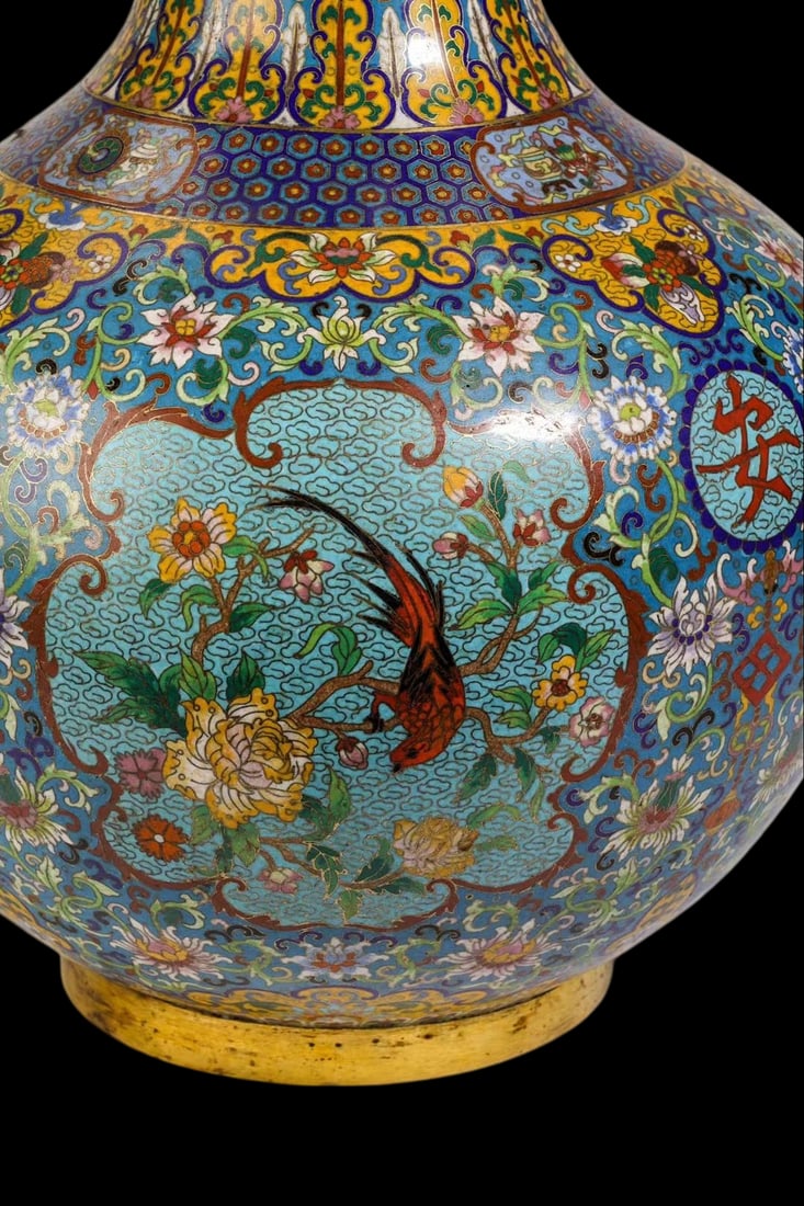 An Exquisite Cloisonne Lotus Pattern Flower and Bird Pattern Double-Ears Vase - 7