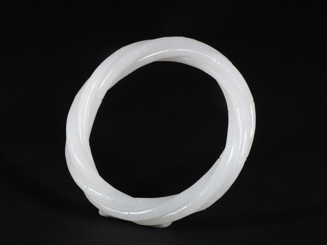 An Exquisite White Jade Bracelets - 3