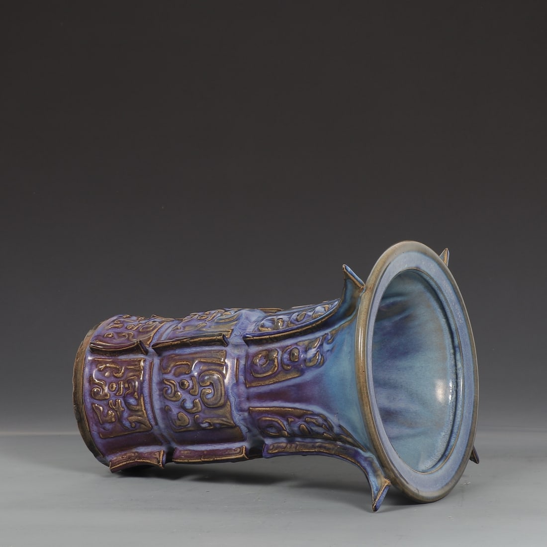 An Exquisite Jun yao Purple Glazed Vase - 7