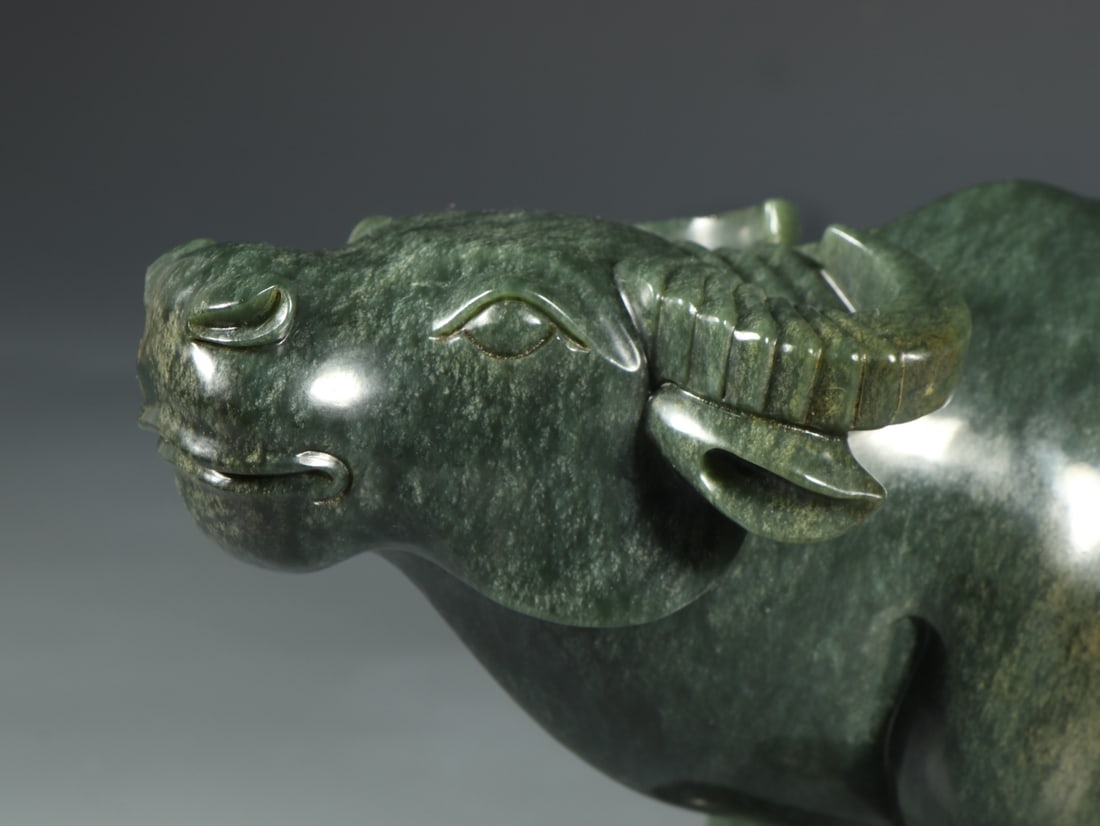 An Exquisite Jasper Buffalo Ornament - 7