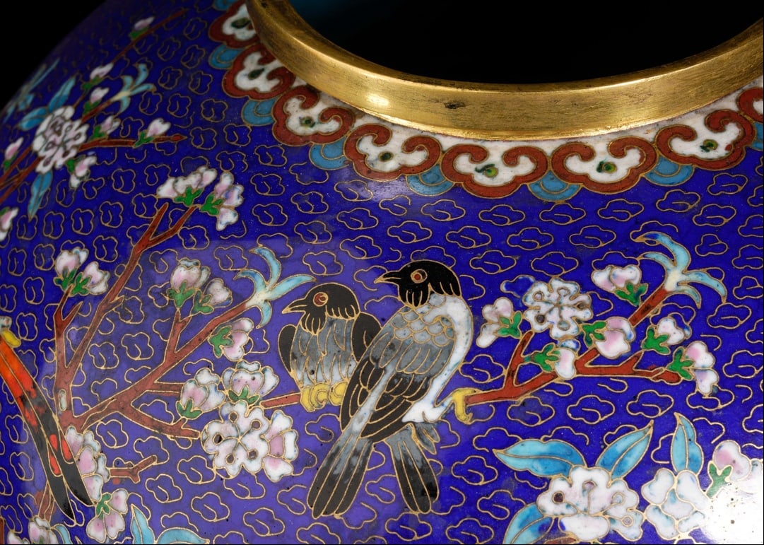 An Exquisite Cloisonne Flower and Bird Pattern Jar - 5
