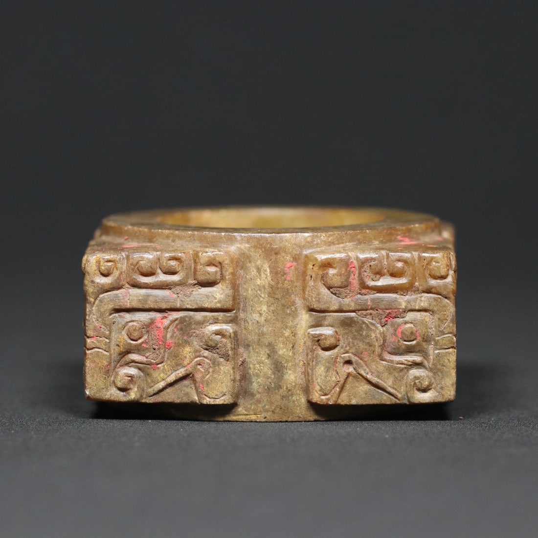 An Exquisite White Jade Beast-Face Pattern Ornament - 5