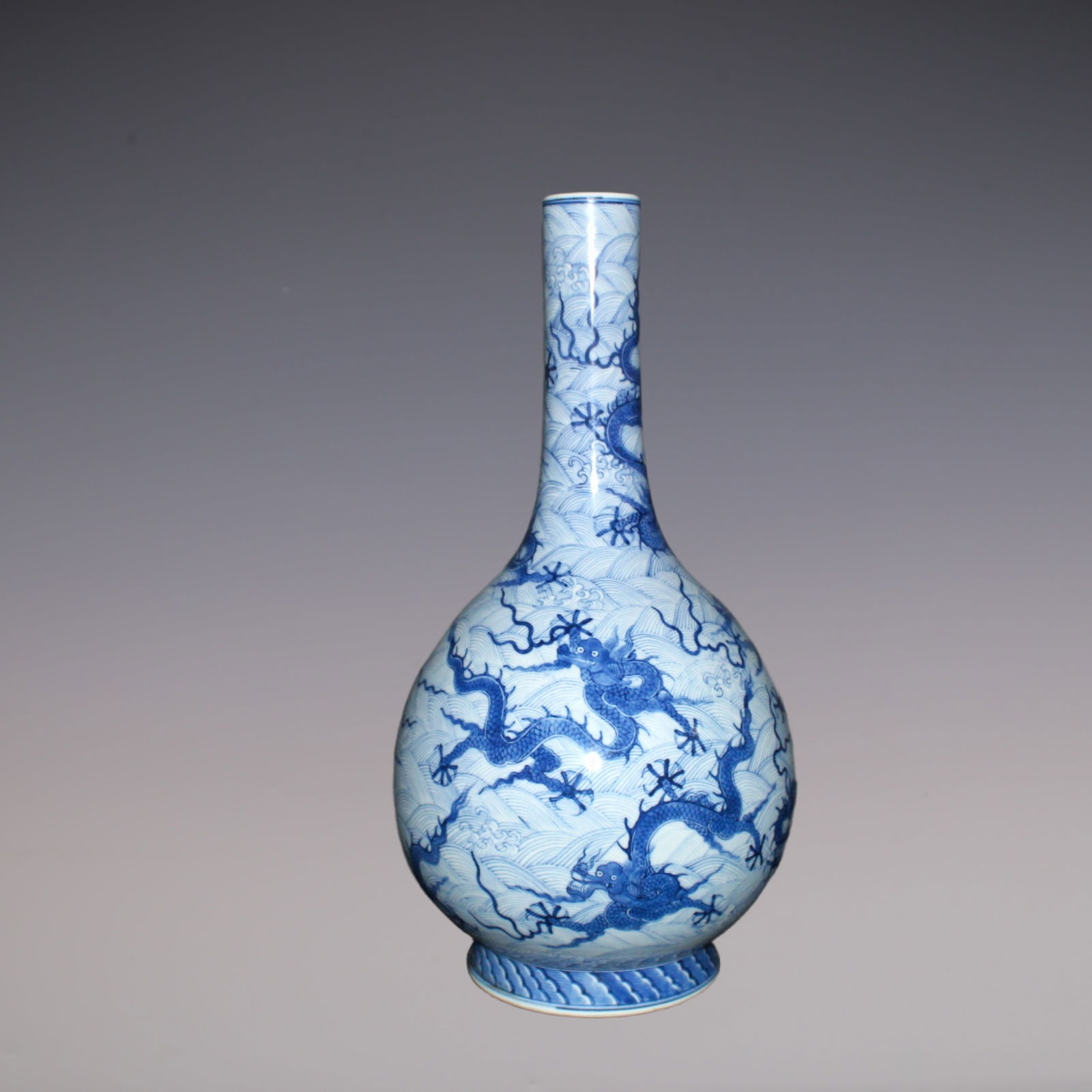 An Exquisite Blue and White Dragon Pattern Seawater Pattern Vase - 2