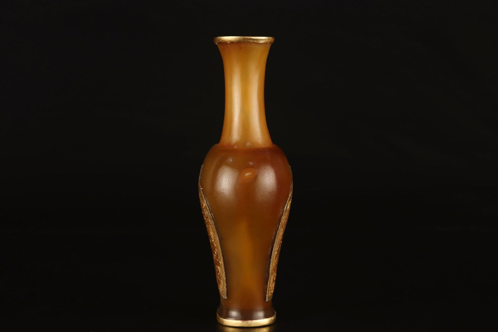 An Exquisite Agate Painted Gold Flower Pattern Vase - 2