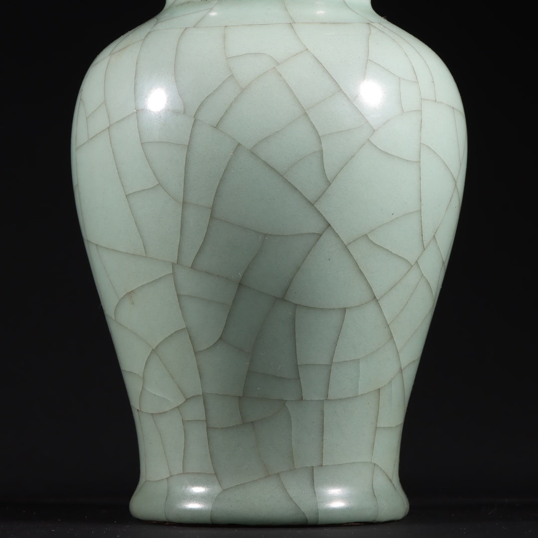 An Exquisite Longquan yao Vase - 4